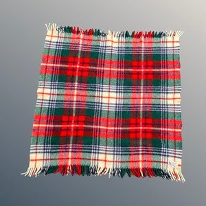 Vintage wool throw blanket from Carldyke.  Plaid Fringed lap blanket